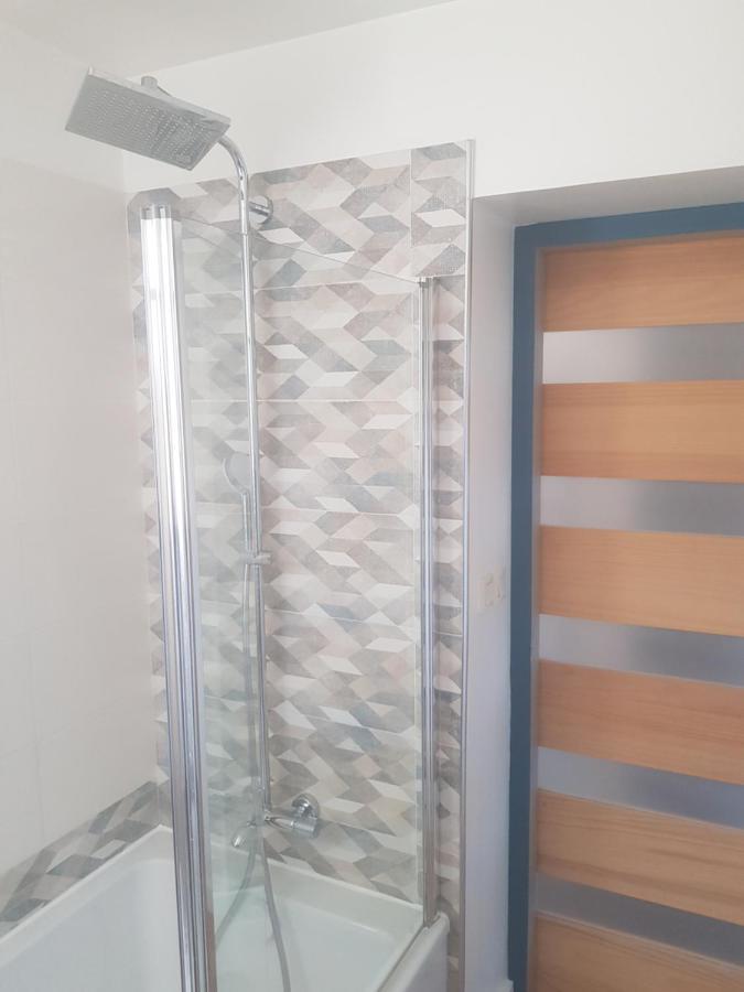Joli Appartement 50 M2 Classe 3 Etoiles Avec Terrasse Et Jardin 拉罗歇尔 外观 照片